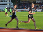 Miesten 5000m. Vasemmalla Tapani Kärjä, oikealla Kuortaneen Kunnon Petteri Kuorikoski.